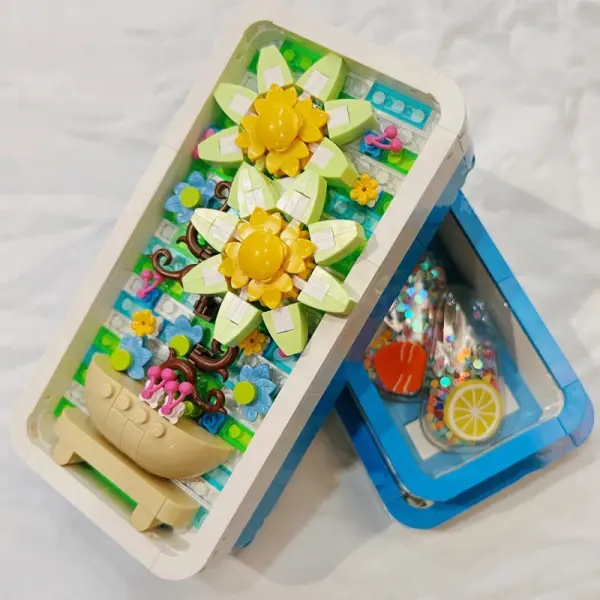 SEE11567 LOZ 1932 Schmuckkaestchen mit Sonnenblumen _ Schmetterling 1